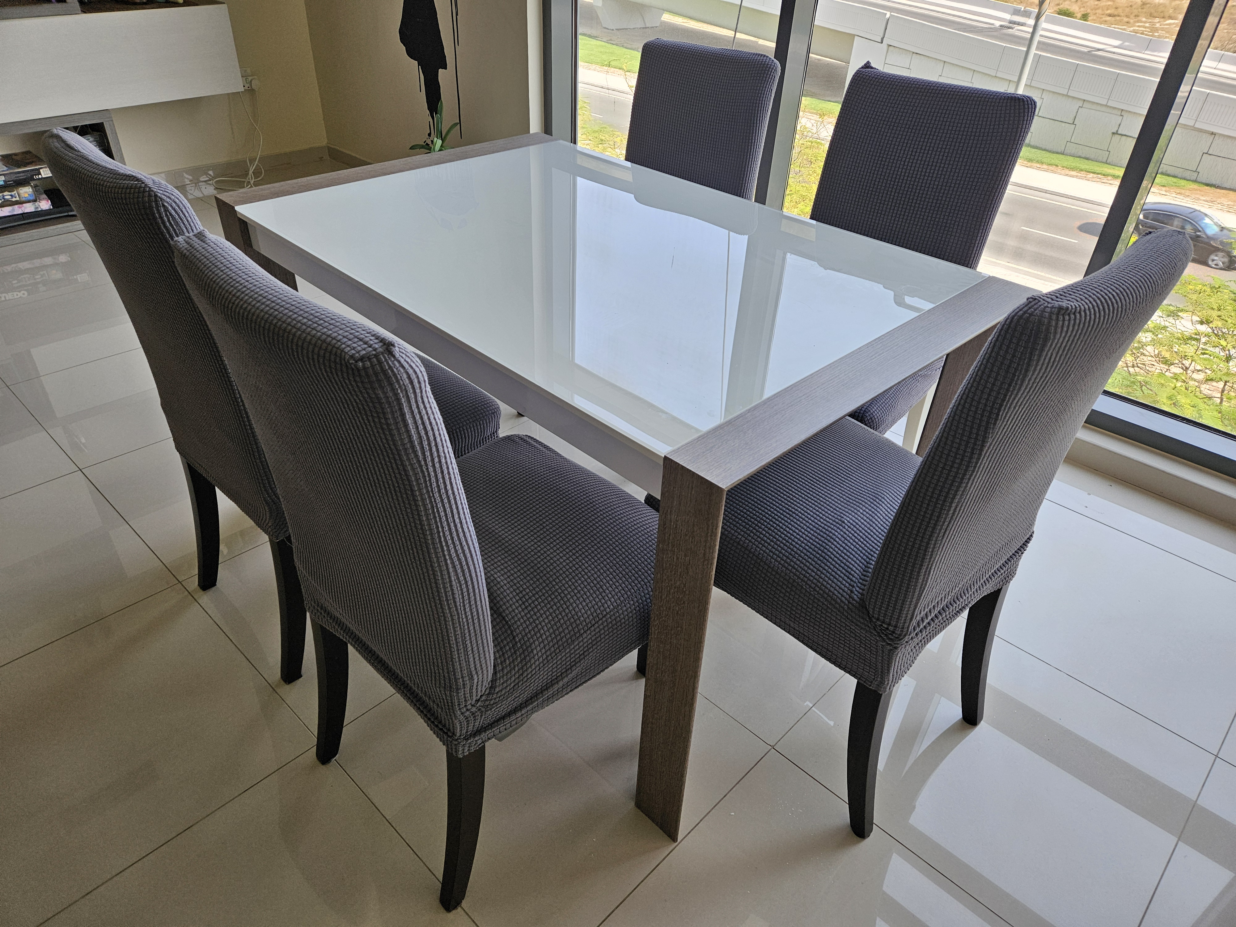 Glass table + 5 Ikea chairs