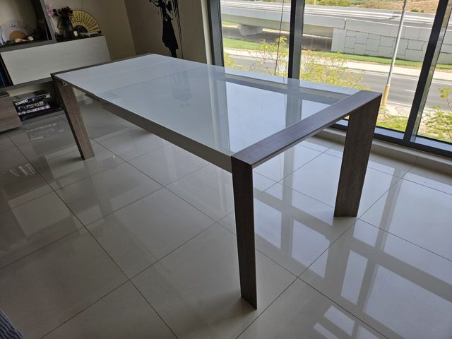 Glass table + 5 Ikea chairs