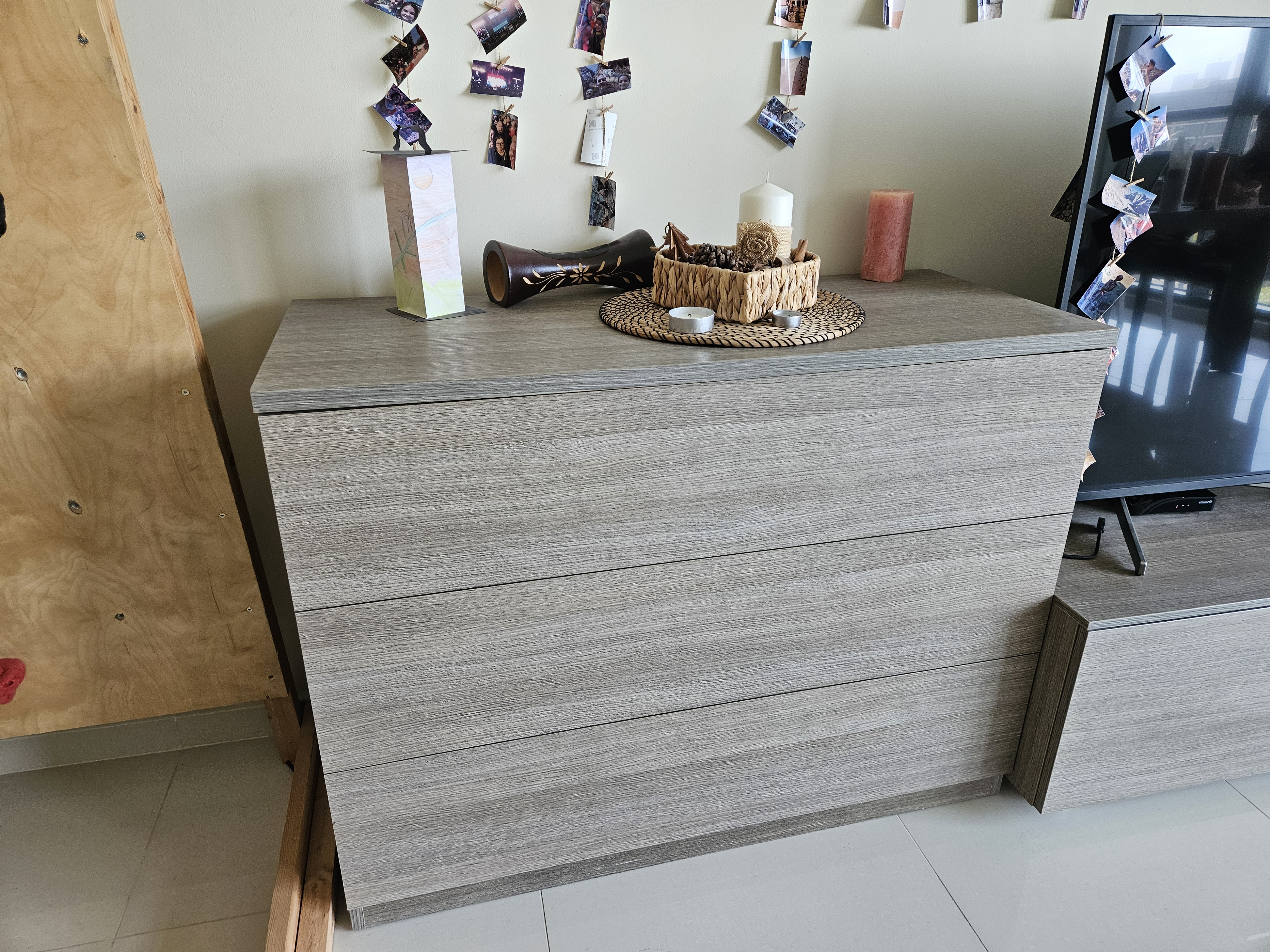 Living room set (wall unit + drawers)